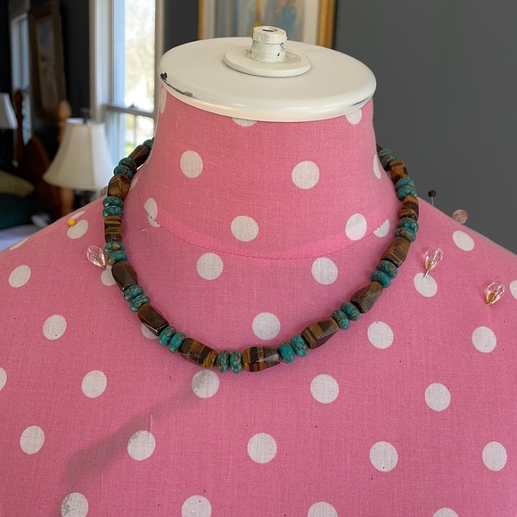 Semi precious tigers eye and turquoise chunky statement piece. Adjustable - Picture 6 of 6